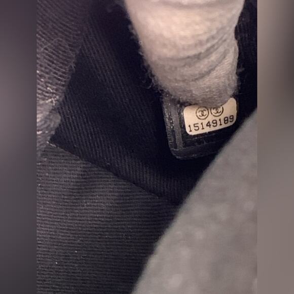 Chanel Burgundy Quilted Iridescent Calfskin Leather V*P Medium Shopping Tote Bag - Picture 12 of 16